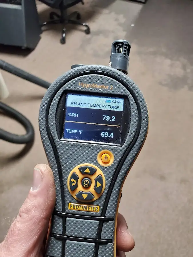 Moisture meter humidity assessment for Fire & Smoke Damage Restoration in Shorewood